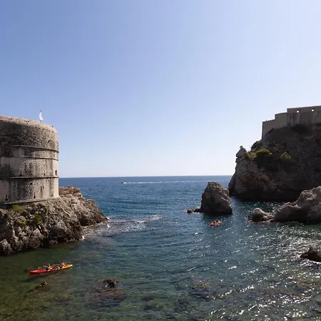 Seistanca Lux -old Entrance
