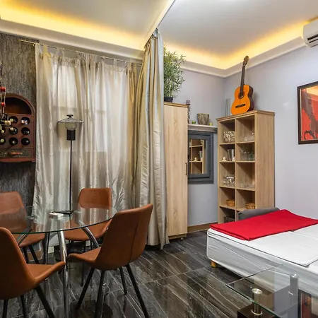 Seistanca Lux -old Entrance *