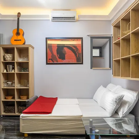 Апартаменты Seistanca Lux -old Entrance